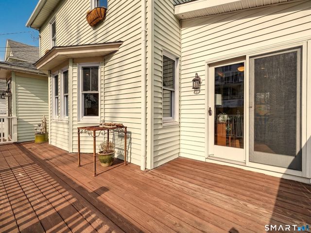 131 Norwood Avenue, New London, CT 06320