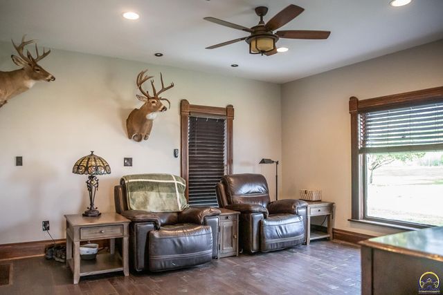 193 N 600 Rd, Overbrook, KS 66524