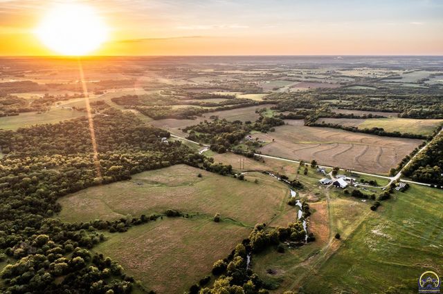 193 N 600 Rd, Overbrook, KS 66524