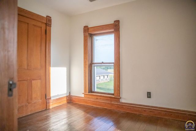 193 N 600 Rd, Overbrook, KS 66524