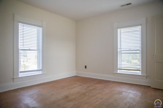 193 N 600 Rd, Overbrook, KS 66524