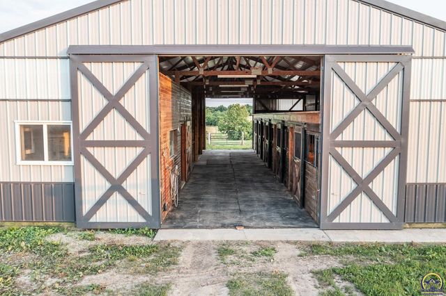 193 N 600 Rd, Overbrook, KS 66524