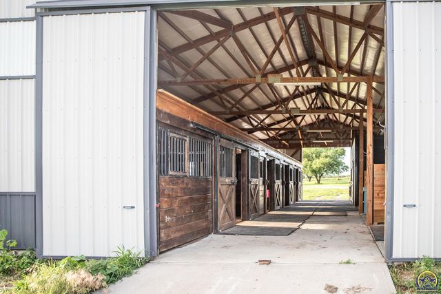 193 N 600 Rd, Overbrook, KS 66524