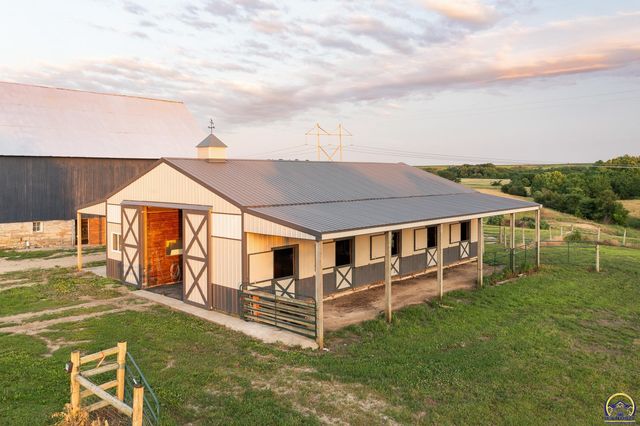 193 N 600 Rd, Overbrook, KS 66524