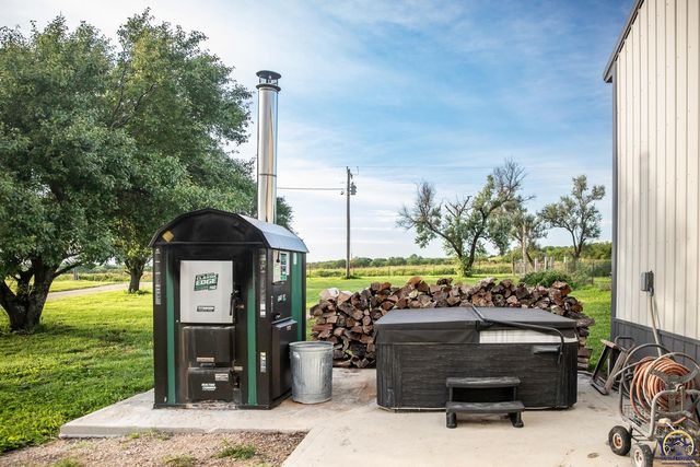 193 N 600 Rd, Overbrook, KS 66524