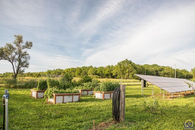 193 N 600 Rd, Overbrook, KS 66524