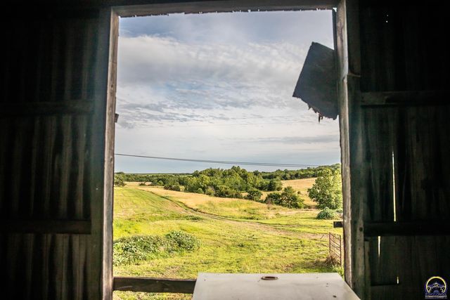 193 N 600 Rd, Overbrook, KS 66524