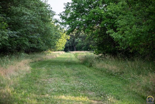 193 N 600 Rd, Overbrook, KS 66524