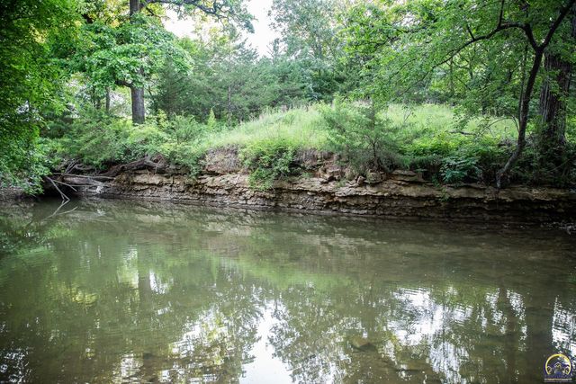193 N 600 Rd, Overbrook, KS 66524