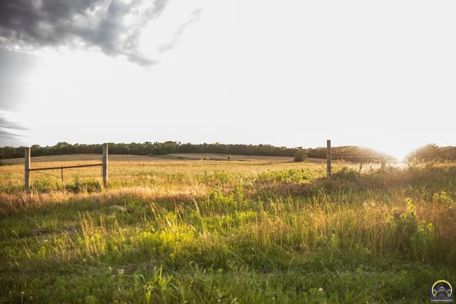 193 N 600 Rd, Overbrook, KS 66524
