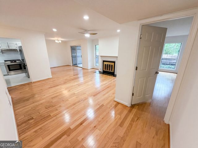 1128 Weatherstone Drive NE, Atlanta, GA 30324