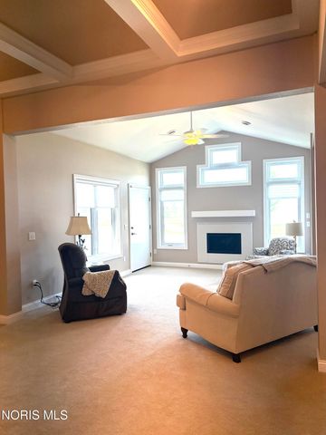1812 Hidden Ridge Drive, Perrysburg, OH 43551
