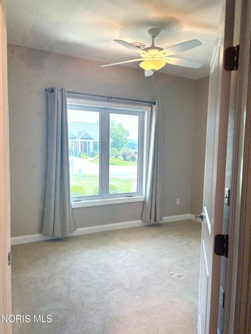 1812 Hidden Ridge Drive, Perrysburg, OH 43551
