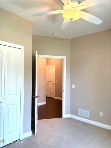 1812 Hidden Ridge Drive, Perrysburg, OH 43551