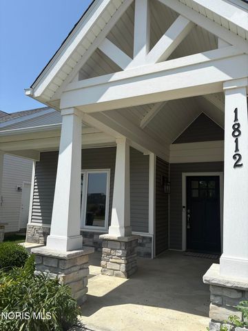 1812 Hidden Ridge Drive, Perrysburg, OH 43551