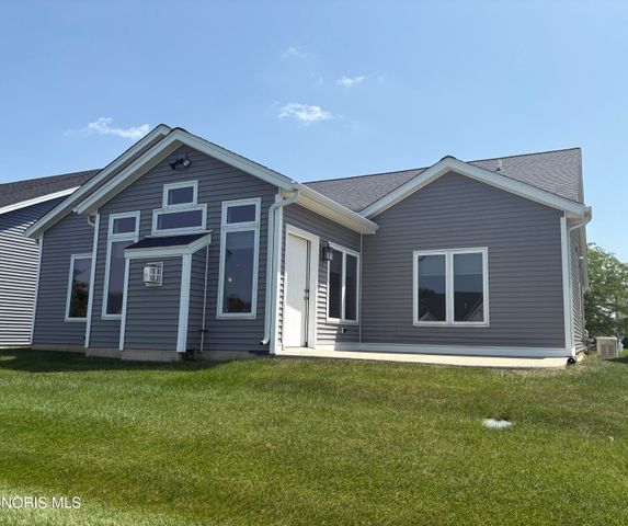1812 Hidden Ridge Drive, Perrysburg, OH 43551