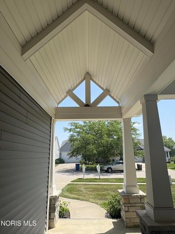 1812 Hidden Ridge Drive, Perrysburg, OH 43551