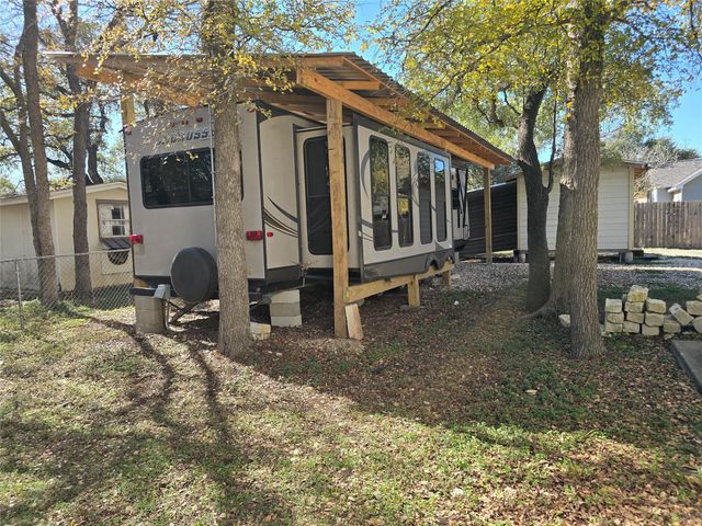 309 N Buffalo Ave, Cedar Park, TX 78613