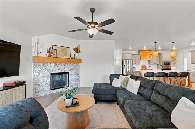 2709 SE 20th Circle, Moore, OK 73160
