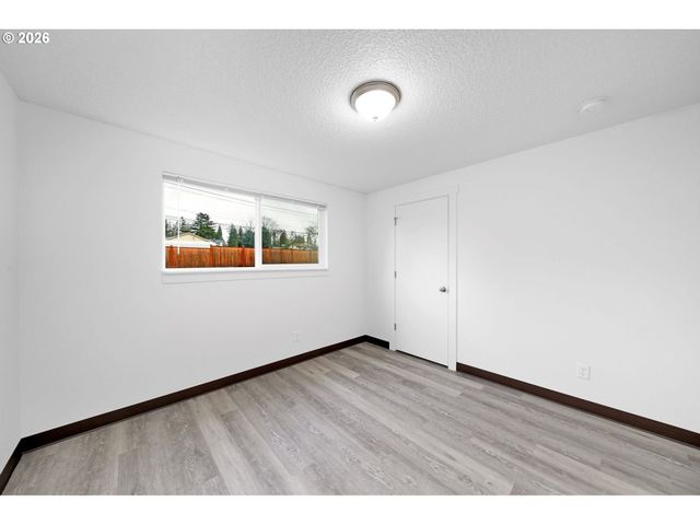 13455 Se OATFIELD Rd, Milwaukie, OR 97222