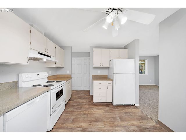 13455 Se OATFIELD Rd, Milwaukie, OR 97222