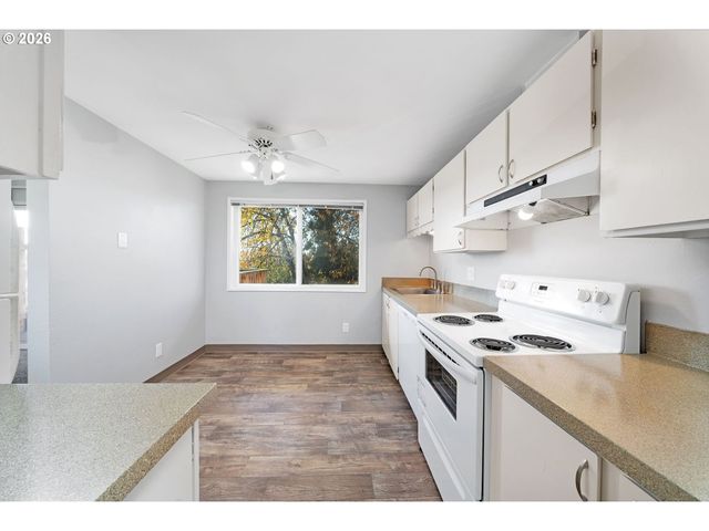 13455 Se OATFIELD Rd, Milwaukie, OR 97222