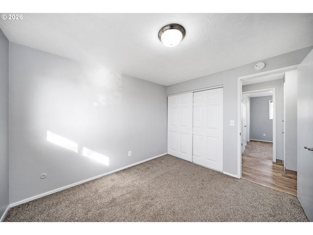 13455 Se OATFIELD Rd, Milwaukie, OR 97222