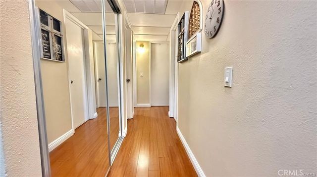 18350 Hatteras 176, Tarzana, CA 91356