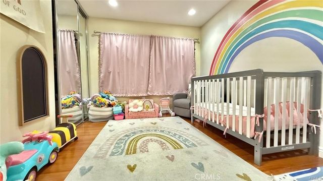 18350 Hatteras 176, Tarzana, CA 91356