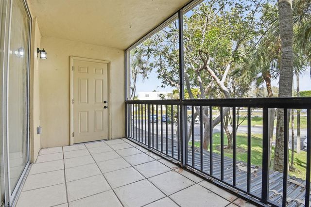 10875 SW 112th Avenue 202, Miami, FL 33176