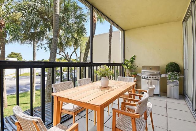 10875 SW 112th Avenue 202, Miami, FL 33176