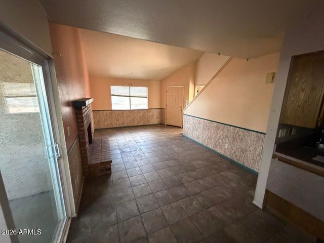 222 W BROWN Road 1, Mesa, AZ 85201