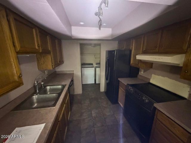 222 W BROWN Road 1, Mesa, AZ 85201