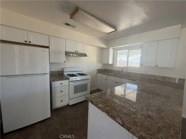 2801 Belden, Bakersfield, CA 93309