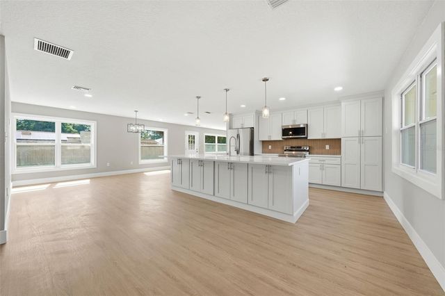 271 SE 54TH AVENUE, Ocala, FL 34480