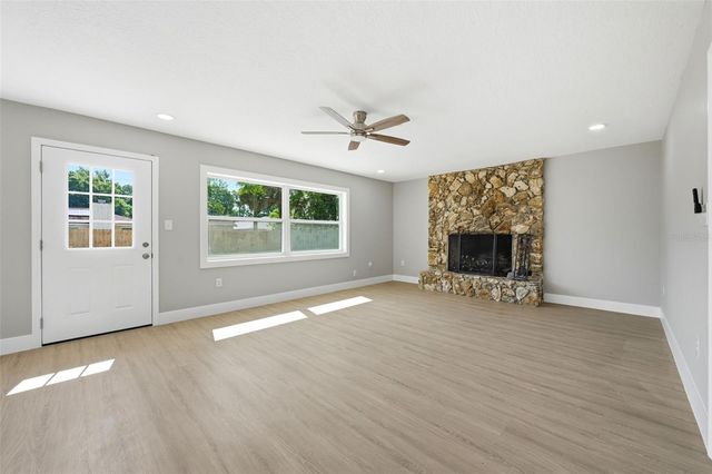 271 SE 54TH AVENUE, Ocala, FL 34480