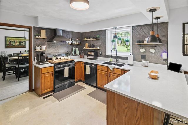 15 Moonglow Drive, Belleville, IL 62221