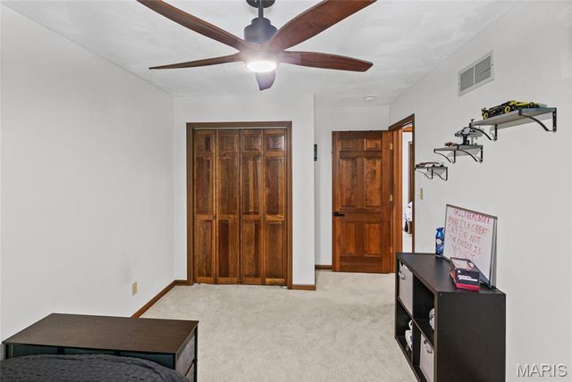 15 Moonglow Drive, Belleville, IL 62221