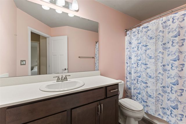 717 NE Macey Way, Waukee, IA 50263