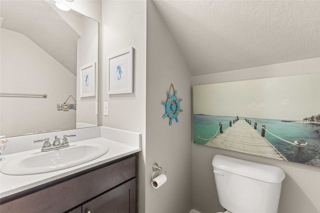 717 NE Macey Way, Waukee, IA 50263