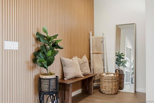 8821 Covina, San Diego, CA 92126