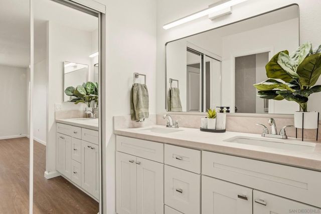 8821 Covina, San Diego, CA 92126