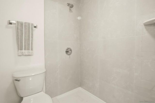 8821 Covina, San Diego, CA 92126