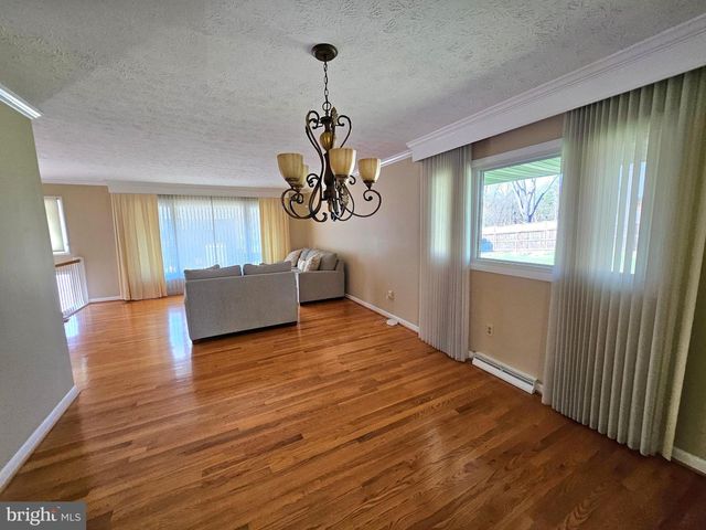 130 MORGAN ST, Winchester, VA 22601