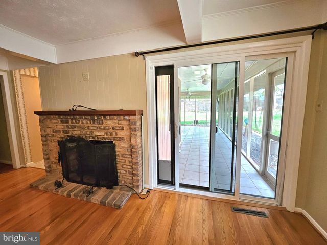 130 MORGAN ST, Winchester, VA 22601