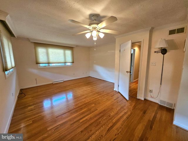 130 MORGAN ST, Winchester, VA 22601