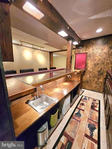 130 MORGAN ST, Winchester, VA 22601