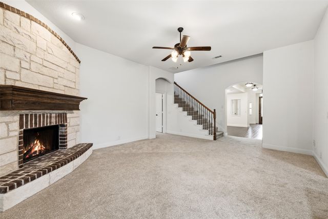 513 Harvest Trail, Midlothian, TX 76065