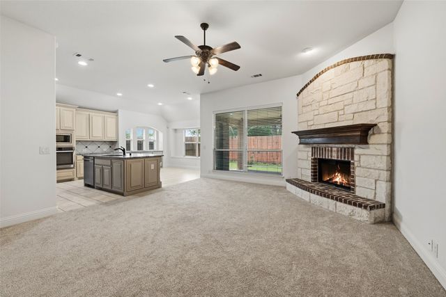 513 Harvest Trail, Midlothian, TX 76065