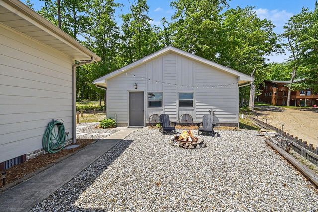 2280 Bliss Lane, Plainfield Twp, MI 48748